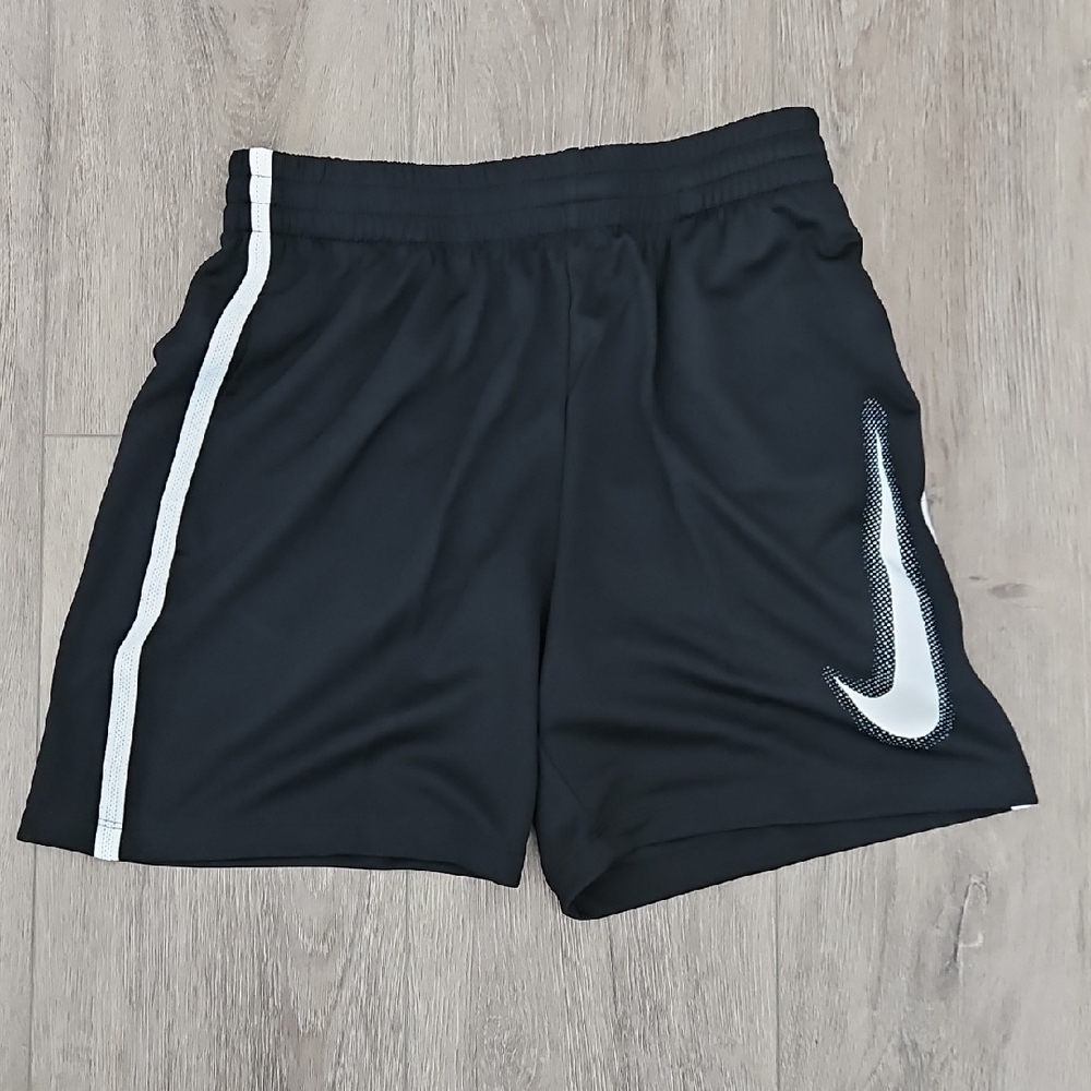 Nike Kids Black Training Shorts Size S